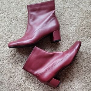 Elegant Burgundy Ankle Boots